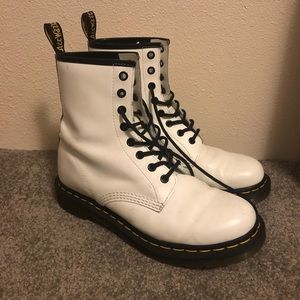 White 1460 Dr.Martens